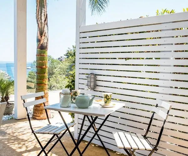 بيت ضيافة A Tonnara