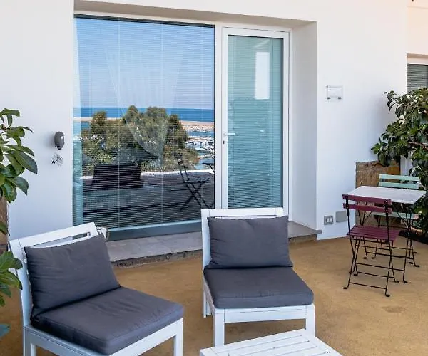 بيت ضيافة A Tonnara تْشيفالو