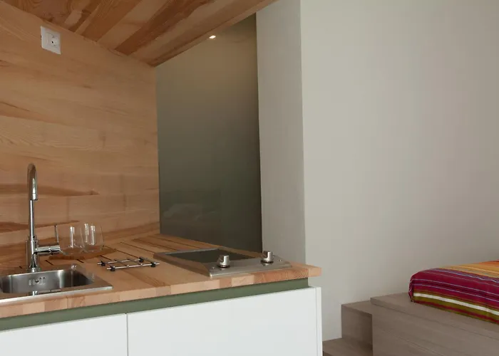 A Tonnara تْشيفالو