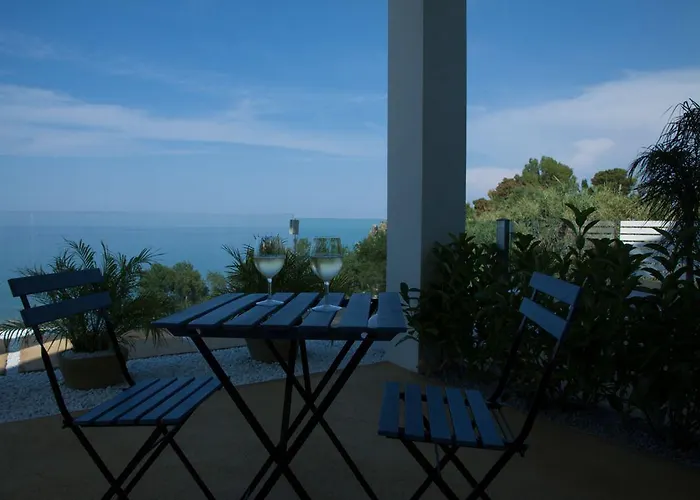 A Tonnara 4* تْشيفالو