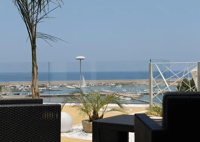 بيت ضيافة A Tonnara تْشيفالو