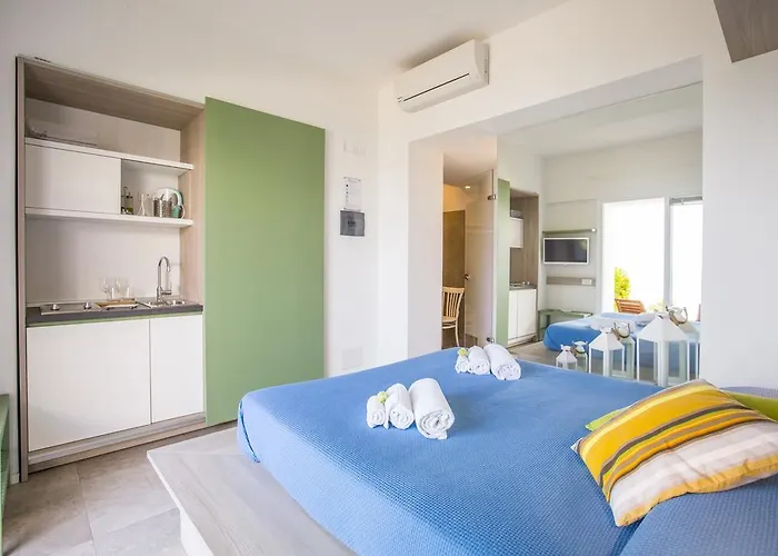 A Tonnara تْشيفالو